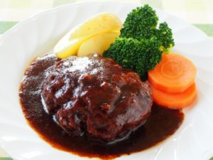 ハンバーグの焼き加減をフライ返しで確認する方法とは?【ヒルナンデス】